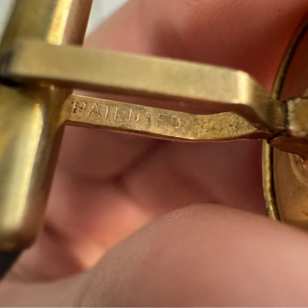 Krementz patented marked gold tone‎ oval cuff links